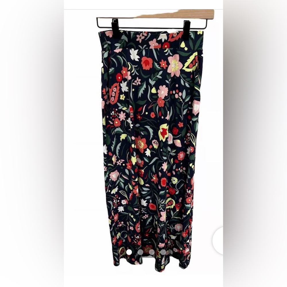 Boden Maxi Skirt US Sz4 Beautiful colorful print for travel,beach to restaurant